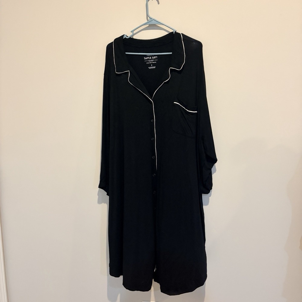 Torrid Super Soft Sleep Button Front Gown Size 2 Black With White Piping